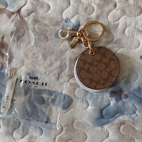 ***LOW START *** NIP Coach Mirror Purse Charm/Key Fob - Picture 2 of 11